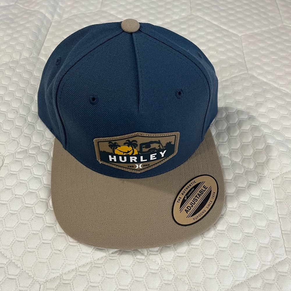 Hurley Navy and Beige Cap